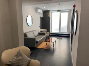 Lovely Modern Large Spacious Home with 7BR & WIFI by 360 Estates